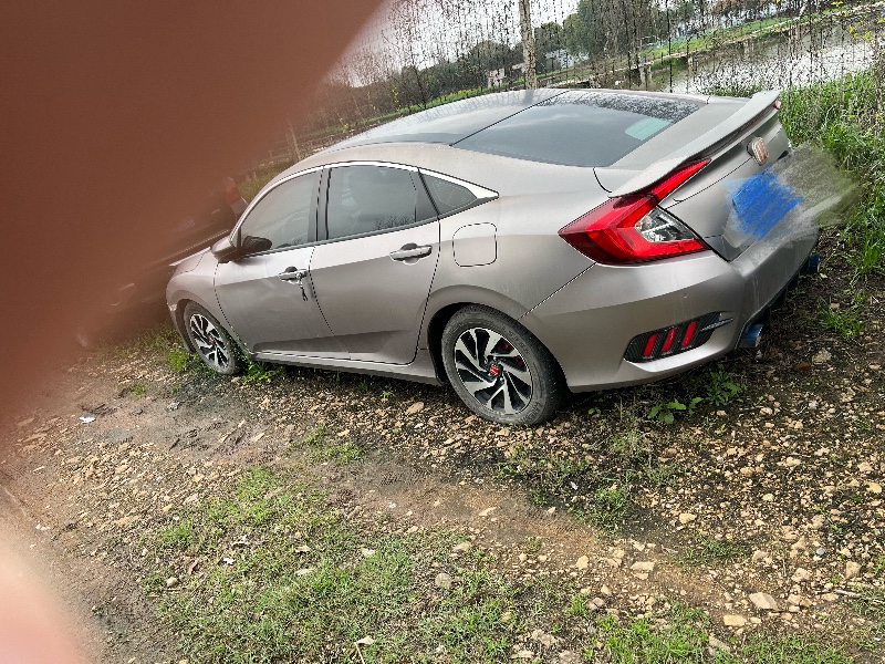 武汉18年本田思域10