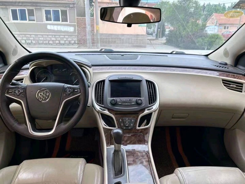 东营15年别克君越4