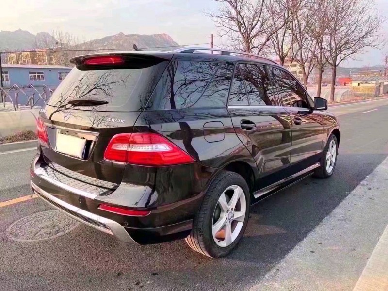 济南15年奔驰ML8