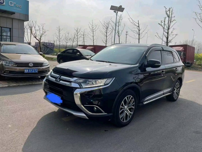 淮南18年三菱欧蓝德3