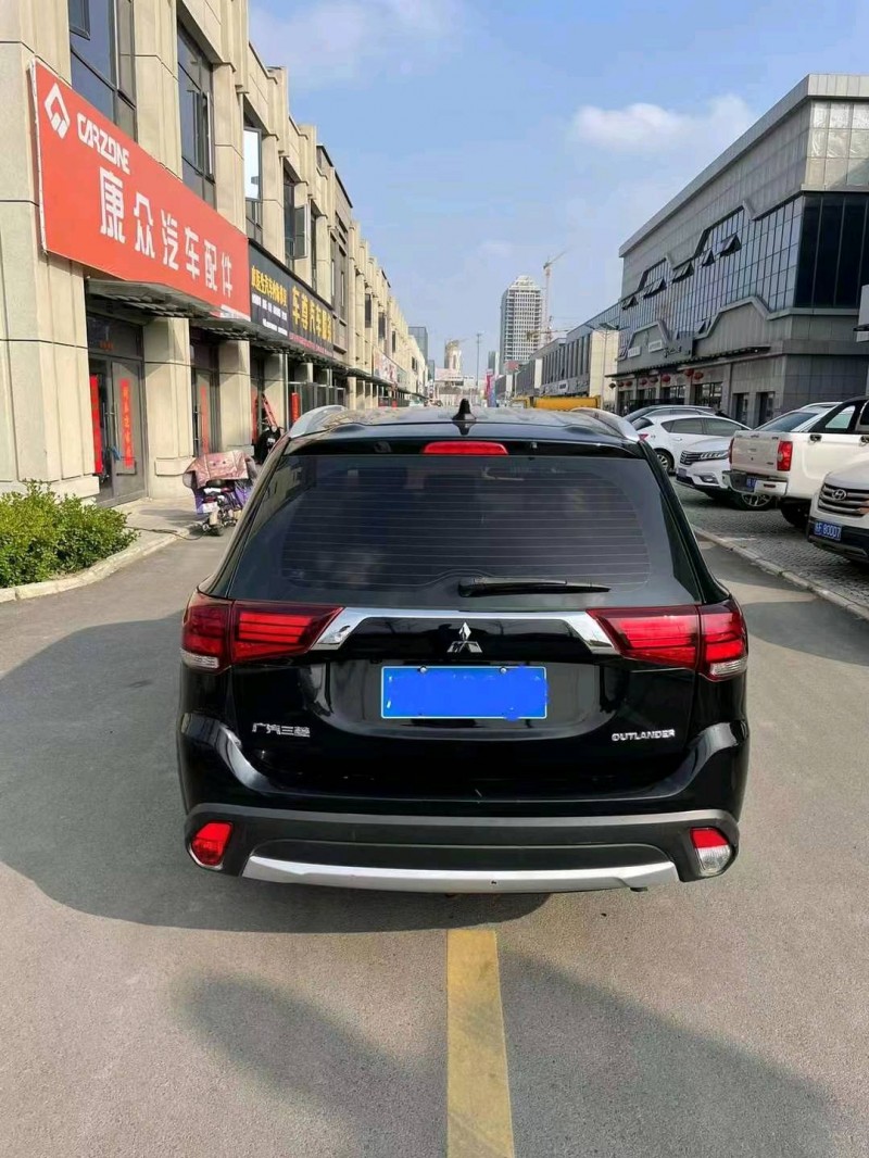 淮南18年三菱欧蓝德8