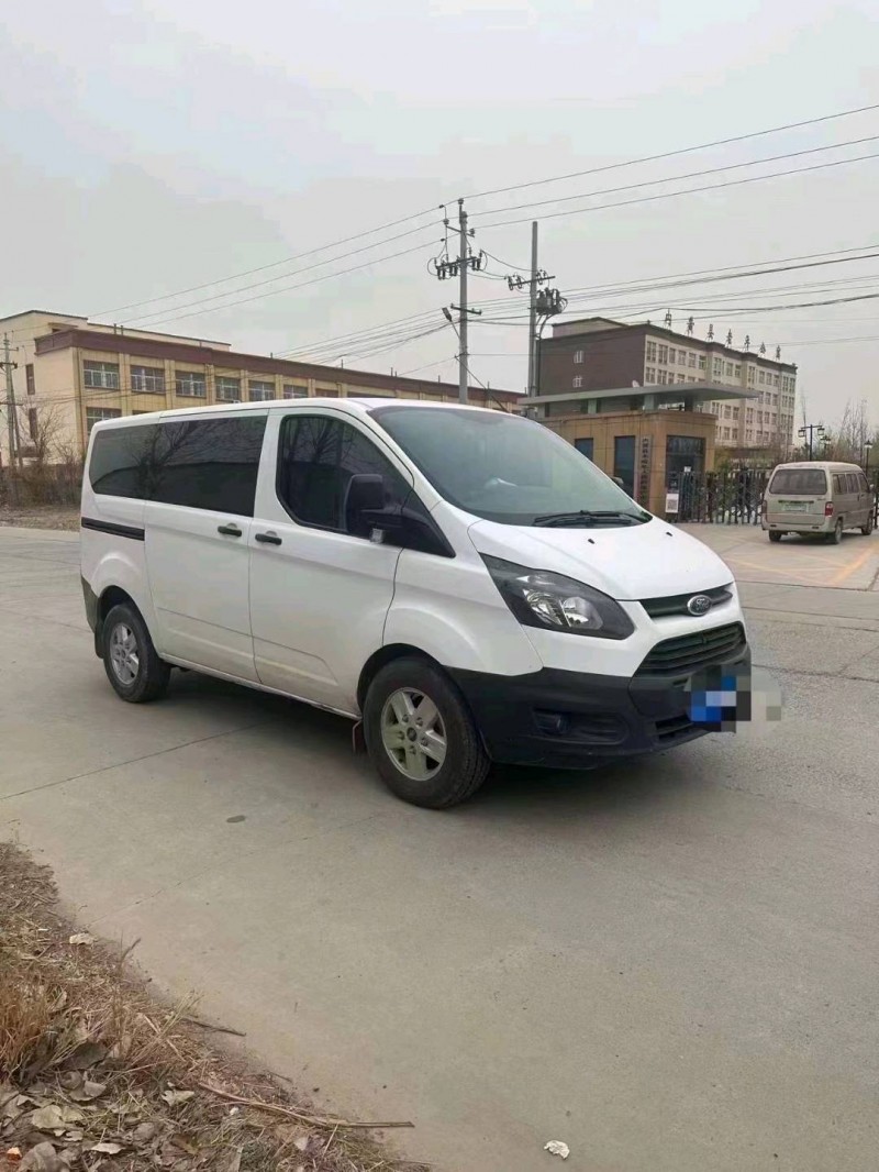 东营17年福特全顺2