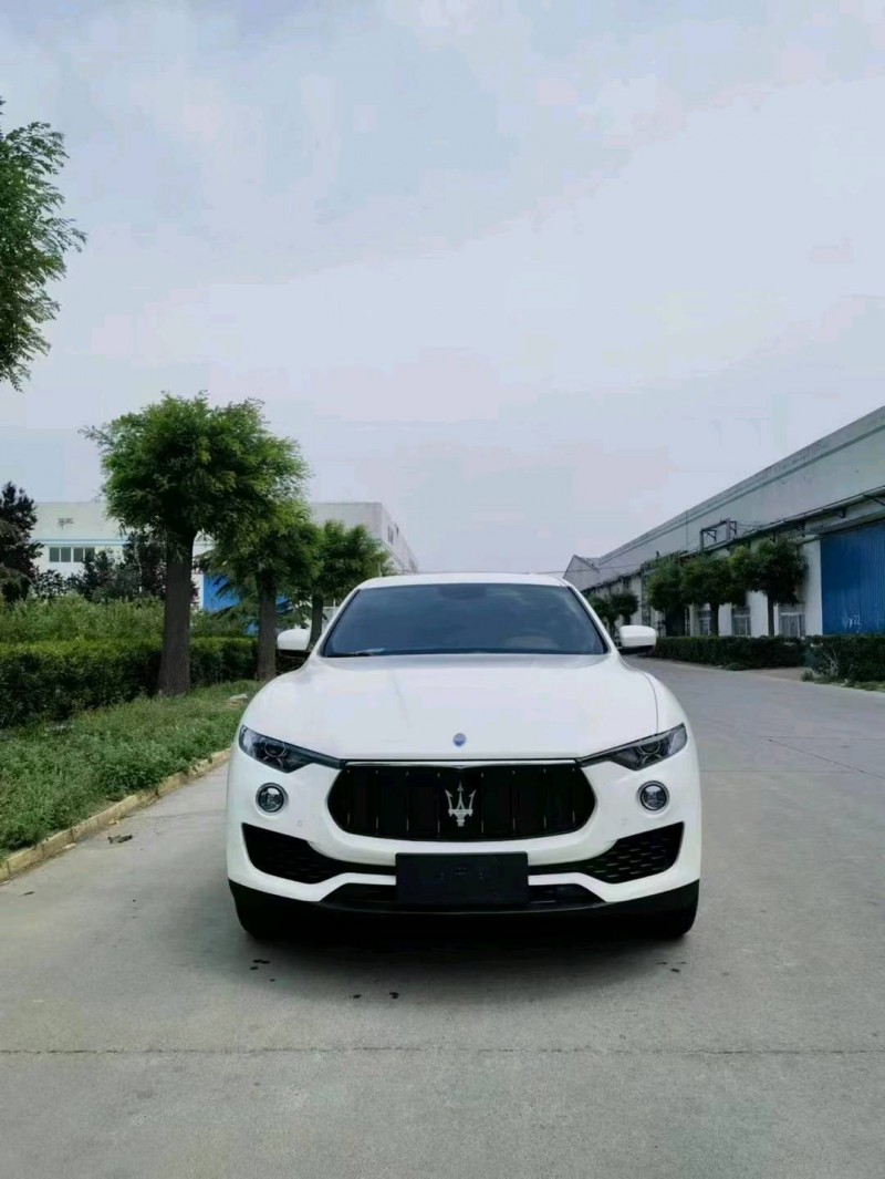 济宁19年玛莎拉蒂Levante1