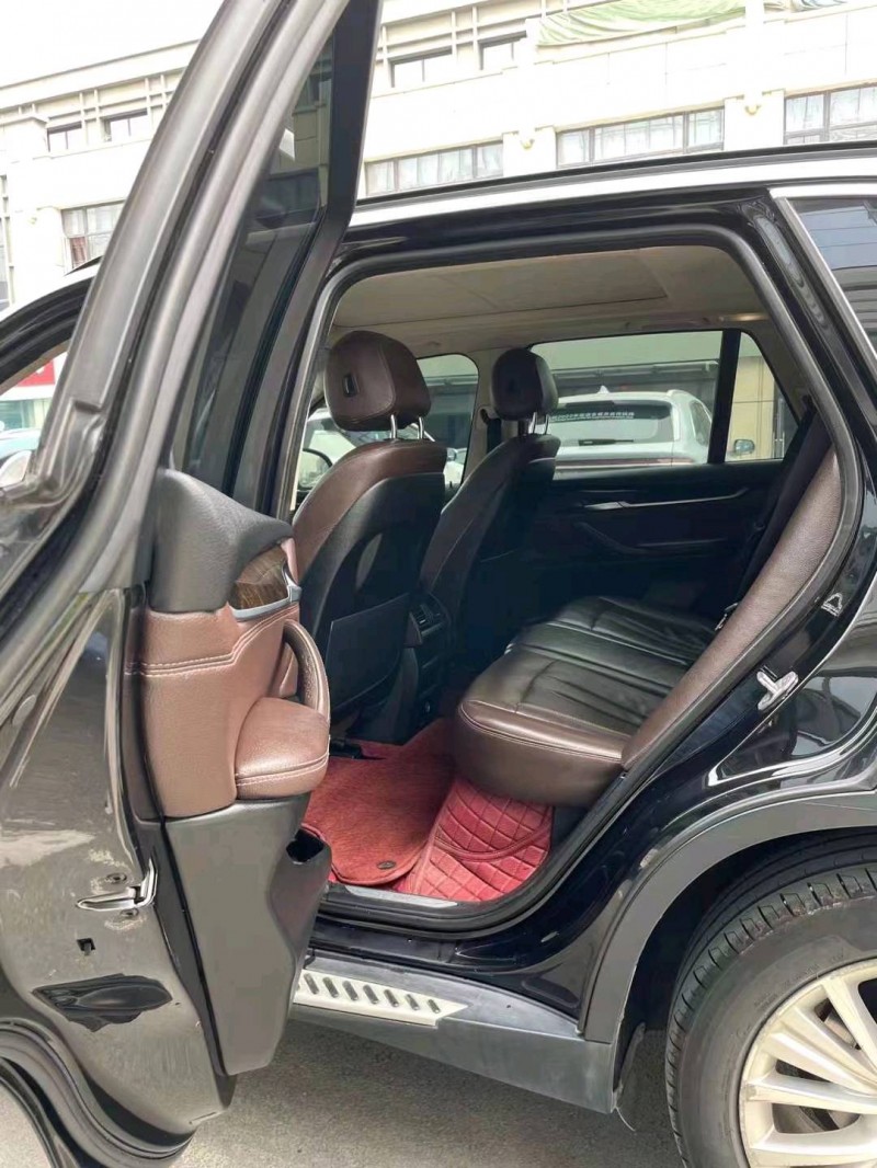 淮南16年宝马X59