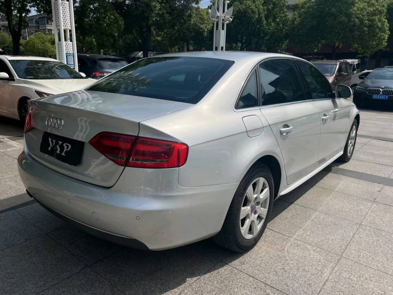 徐州09年奥迪A4L4