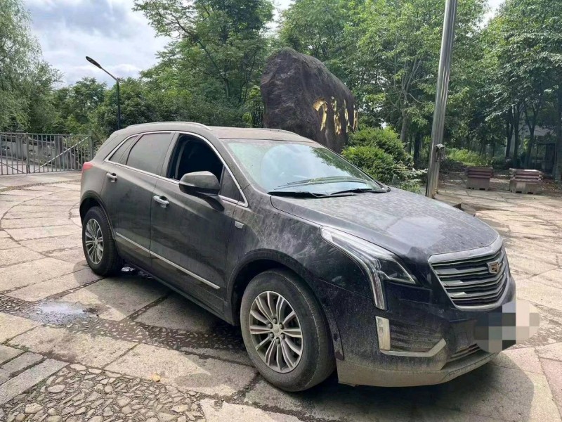 嘉兴19年凯迪拉克XT52