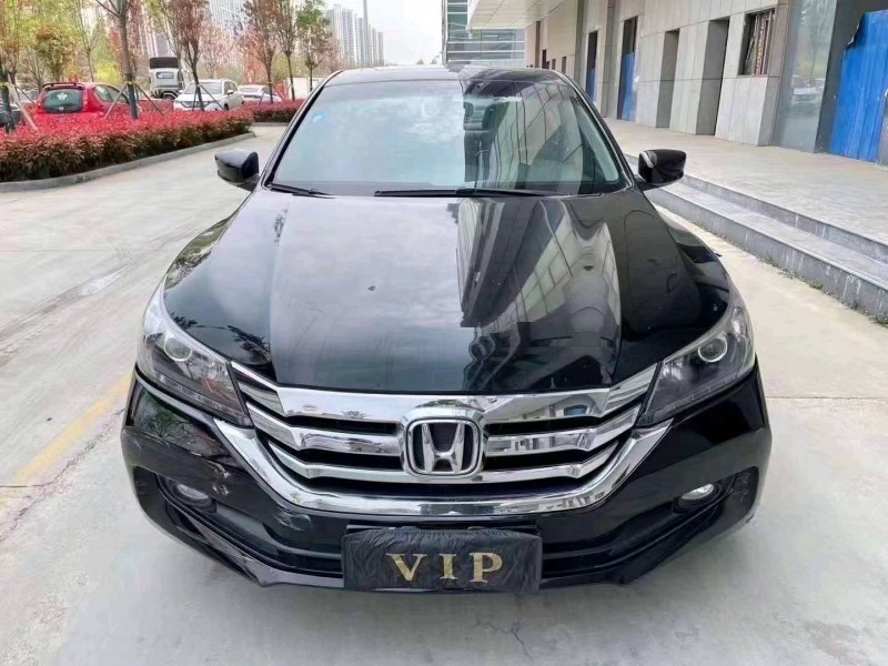 济南14年本田雅阁1