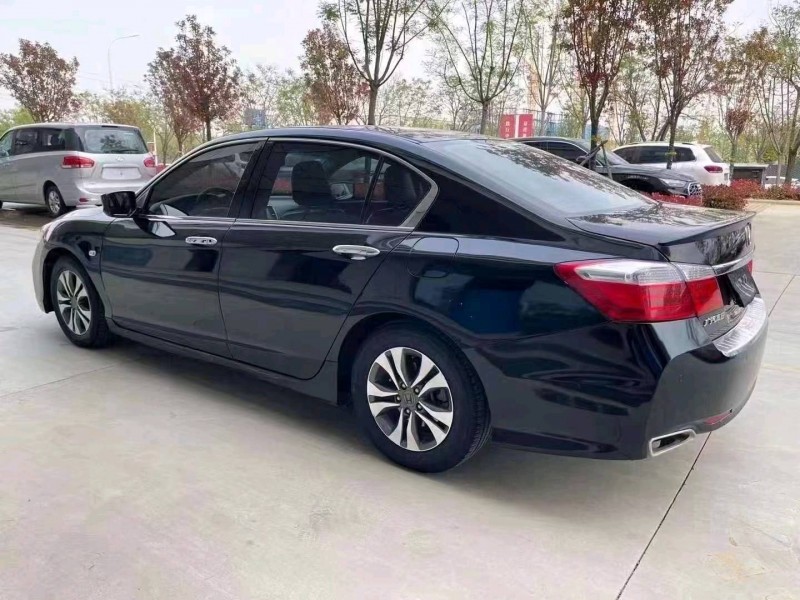 济南14年本田雅阁4