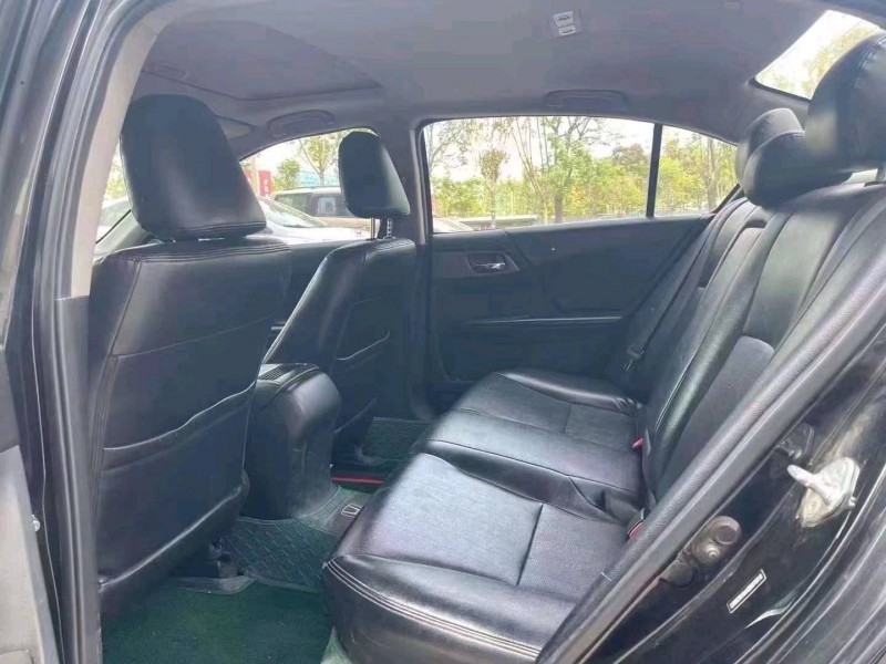 济南14年本田雅阁6