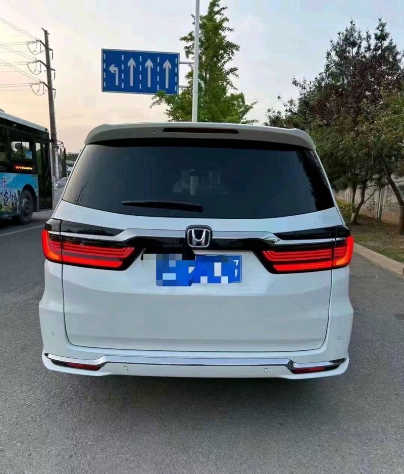 济南22年本田艾力绅4