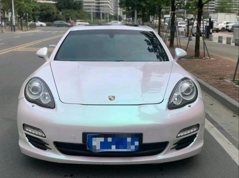 广州10年保时捷帕拉梅拉1