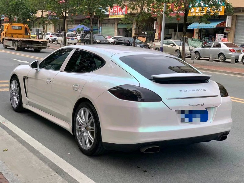 广州10年保时捷帕拉梅拉7