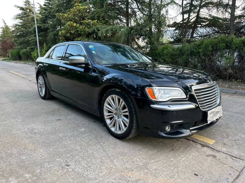 徐州14年克莱斯勒300C3