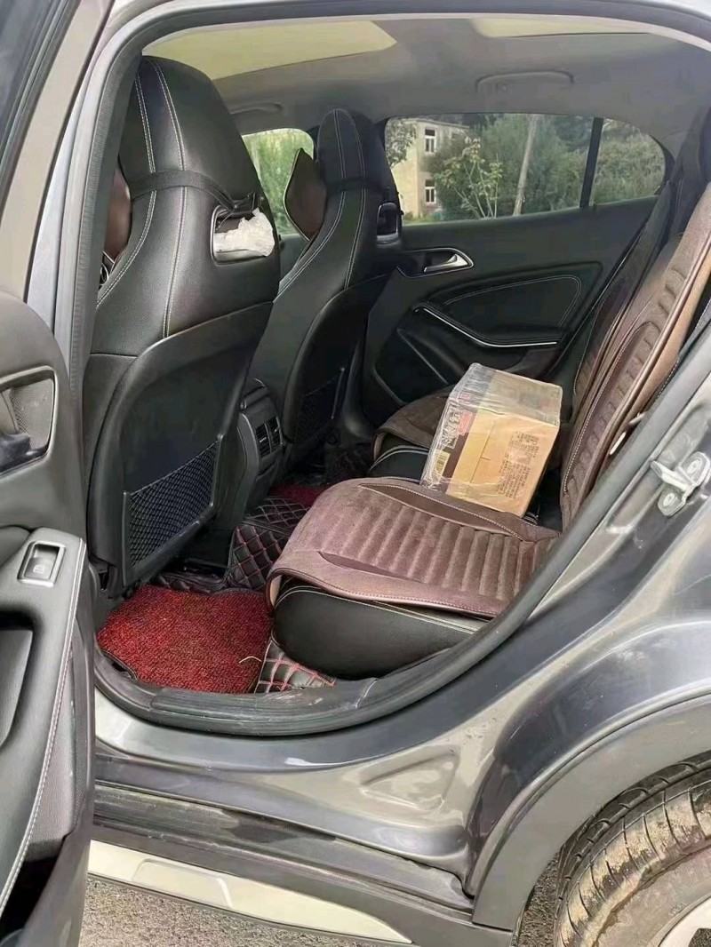 淮南19年奔驰GLA5