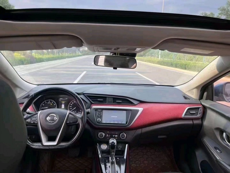 淮南16年日产蓝鸟4