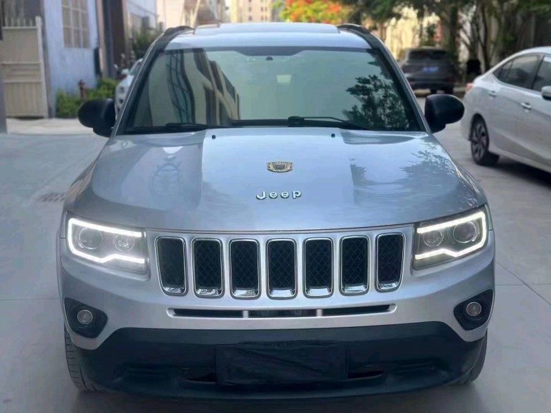 深圳12年Jeep指南者1