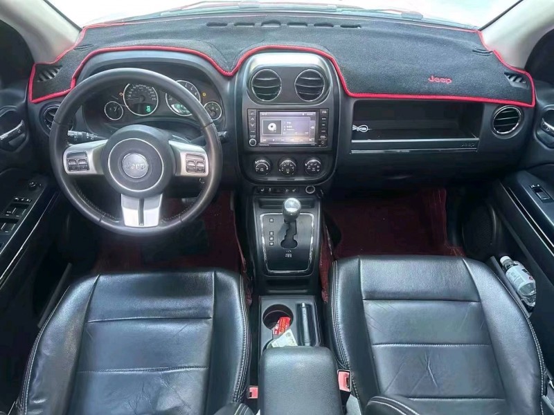 深圳12年Jeep指南者4