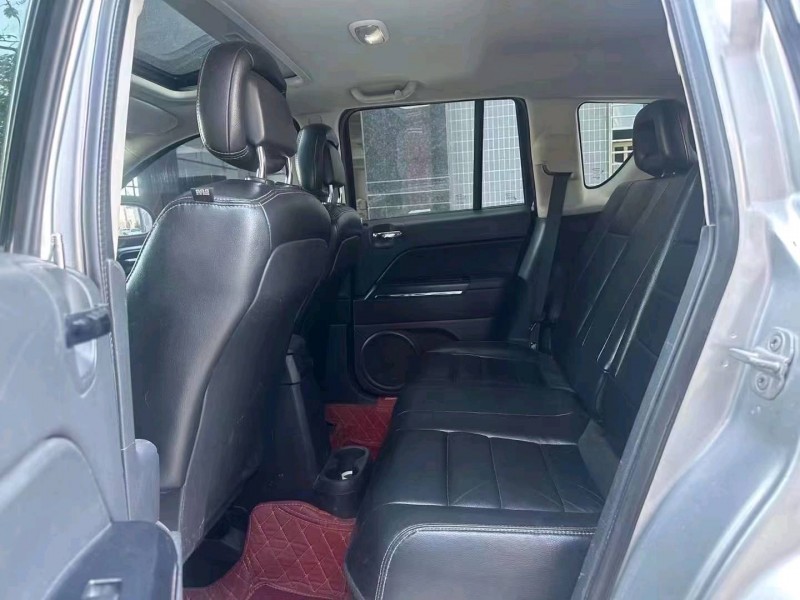 深圳12年Jeep指南者7