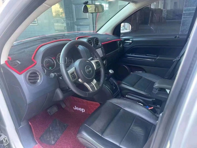 深圳12年Jeep指南者9