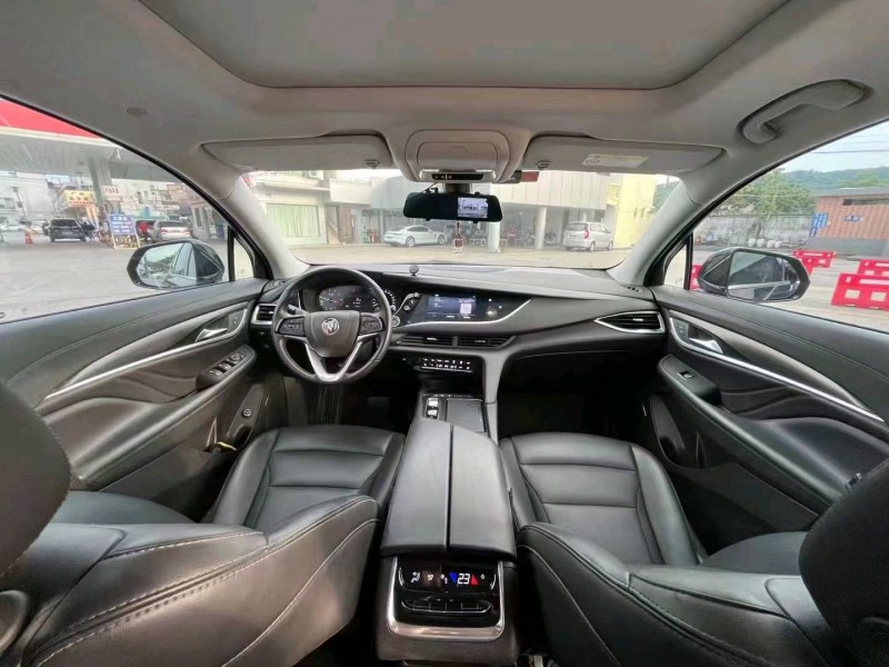 珠海22年别克昂科旗5