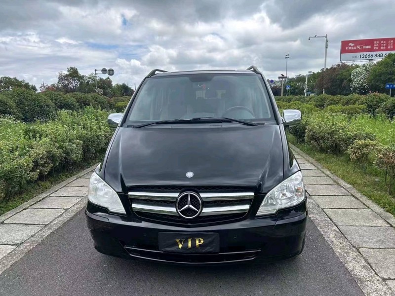 嘉兴16年奔驰威霆1