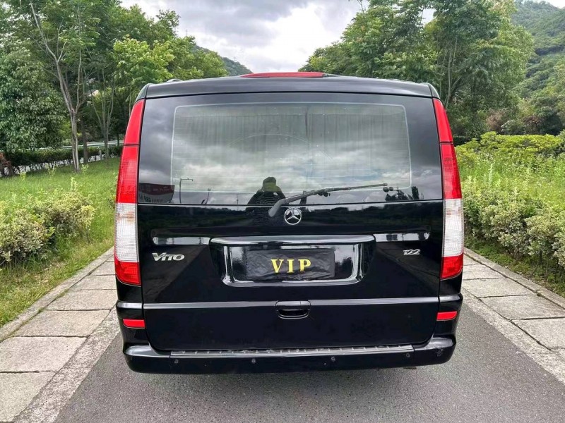 嘉兴16年奔驰威霆3