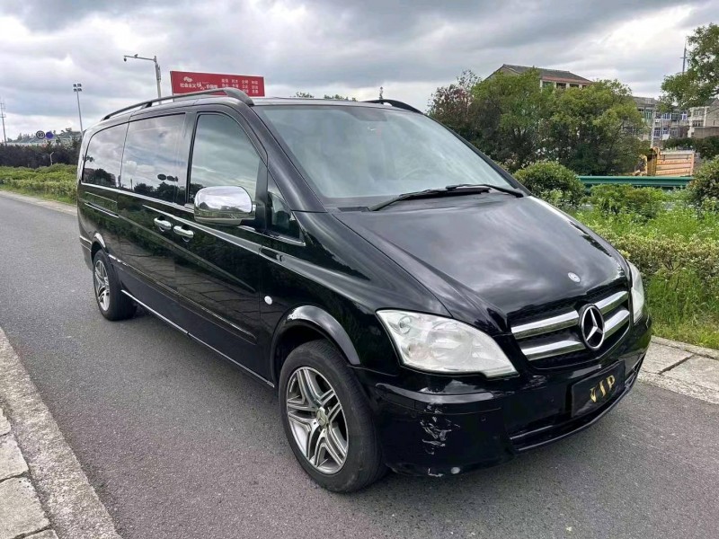 嘉兴16年奔驰威霆9