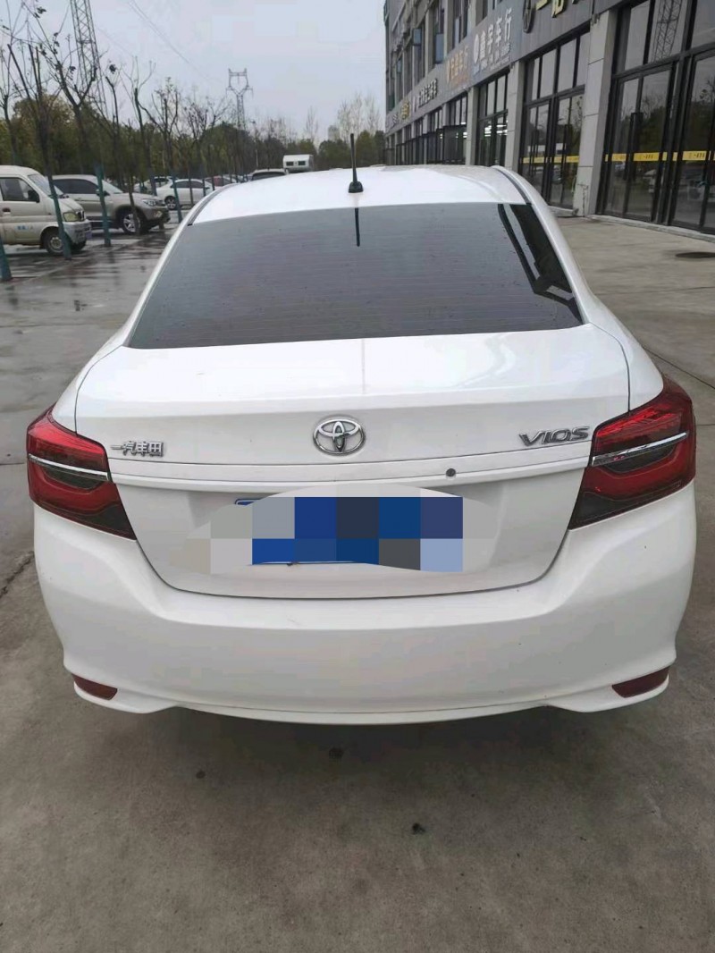 宜昌21年丰田威驰2