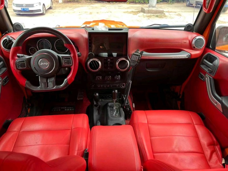 枣庄12年Jeep牧马人8