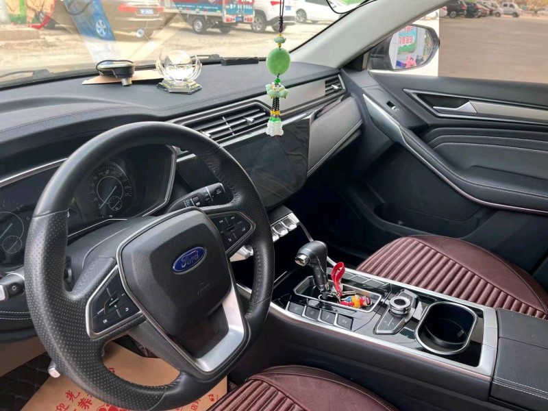 淄博20年福特领界5