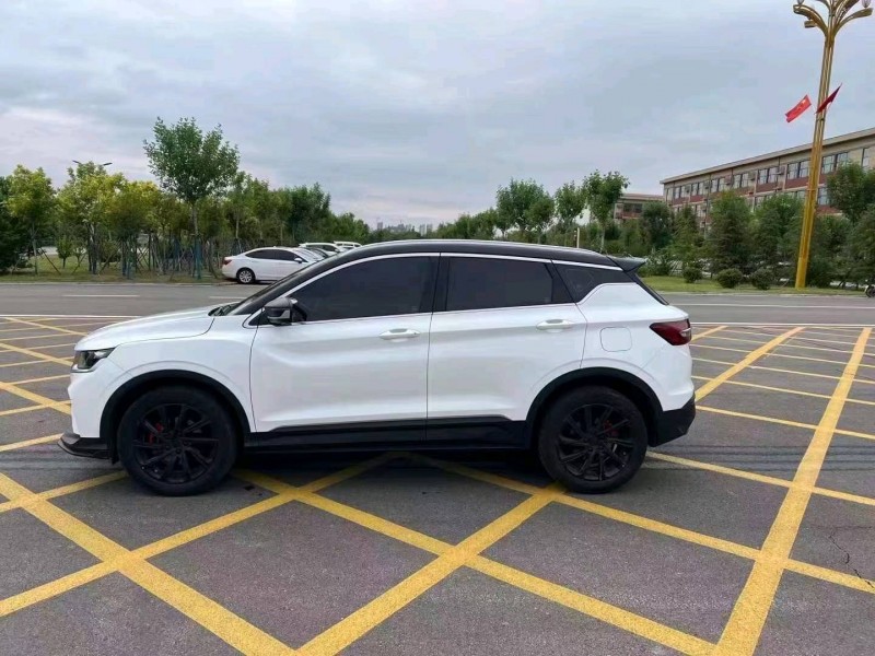 济南22年吉利缤越7