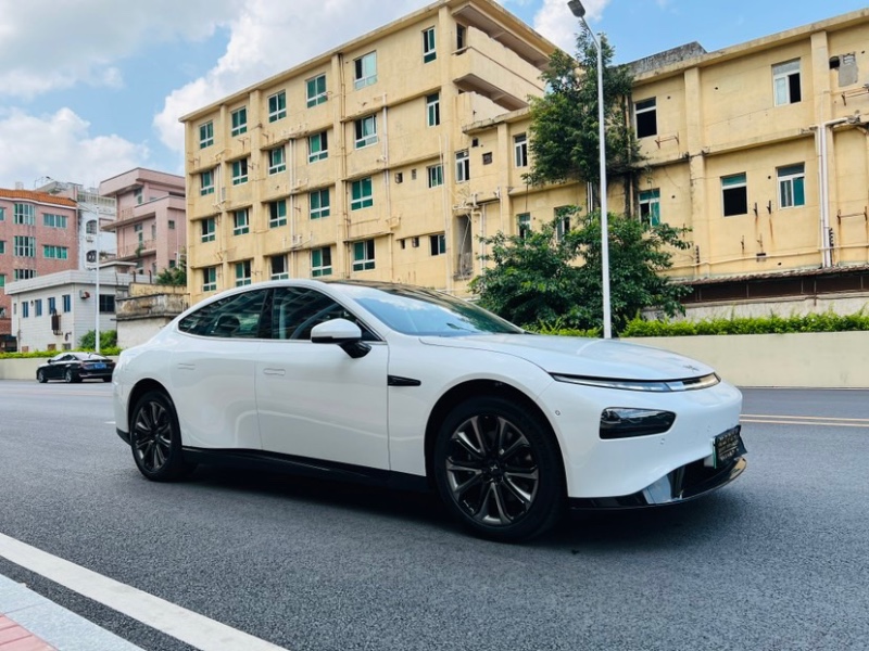 深圳22年小鵬汽車p72