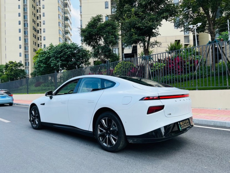 深圳22年小鵬汽車p75