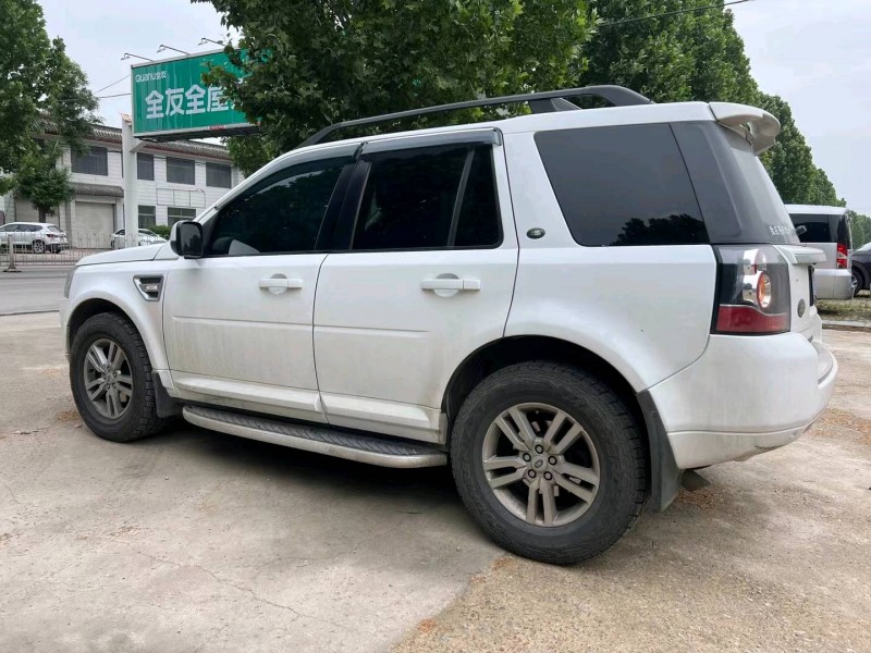 济宁13年路虎神行者7