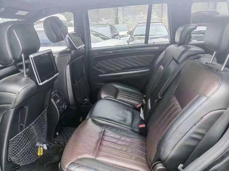 重庆12年奔驰GL8