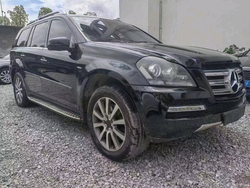 重庆12年奔驰GL9