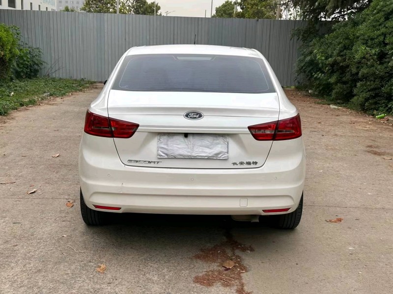 徐州15年福特福睿斯9