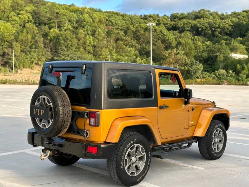 嘉兴15年Jeep牧马人4