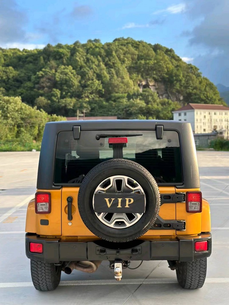 嘉兴15年Jeep牧马人9