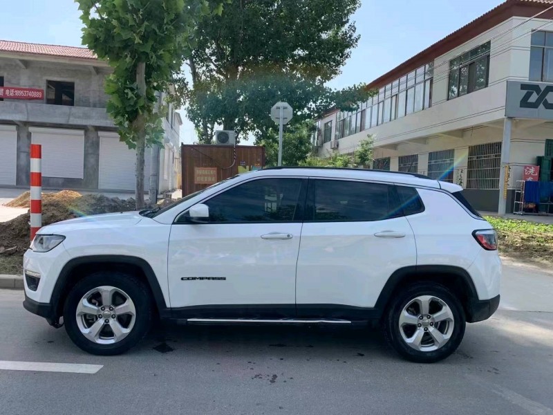 济宁19年Jeep指南者5