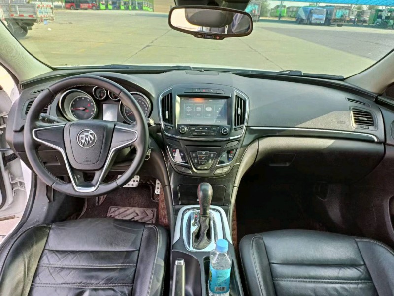 邢台15年别克君威5