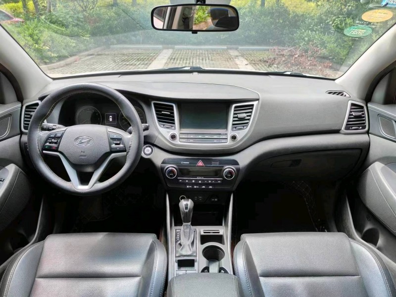 淮南17年现代途胜4