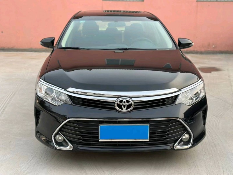 济宁16年丰田凯美瑞1