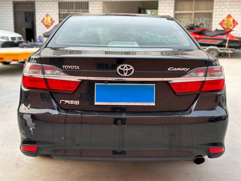 济宁16年丰田凯美瑞9