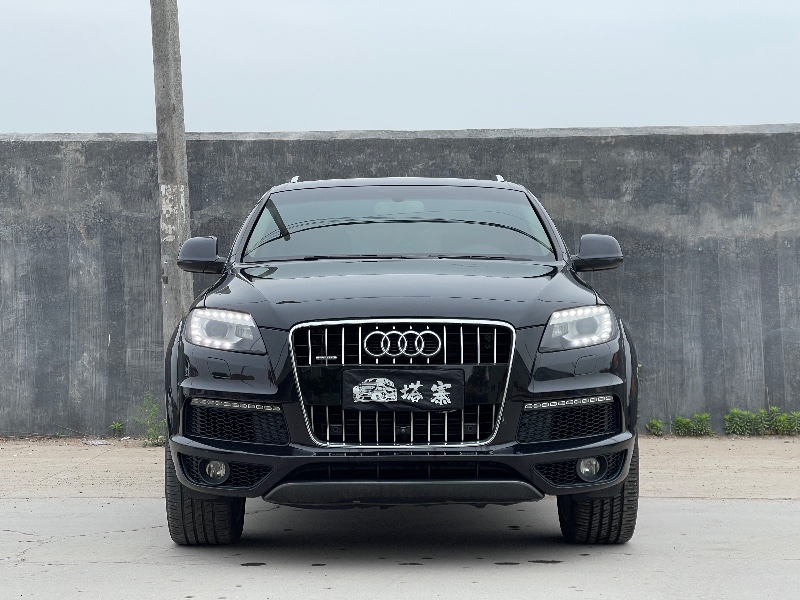 青岛13年奥迪Q71