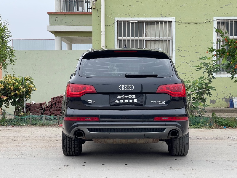 青岛13年奥迪Q75