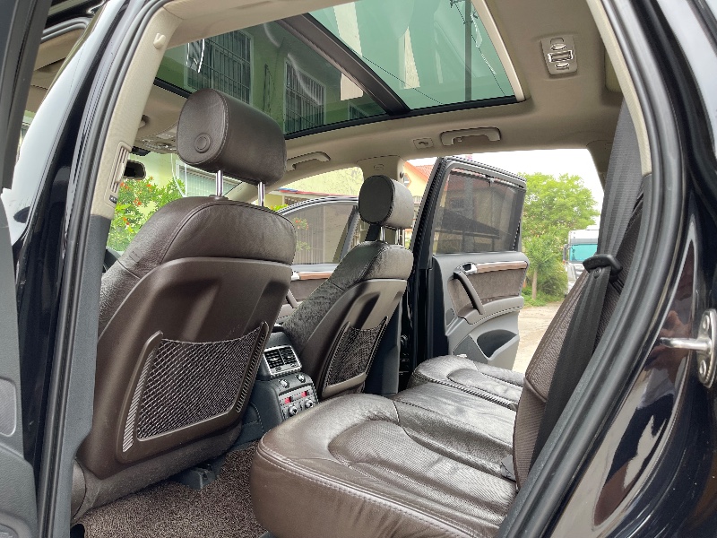 青岛13年奥迪Q78