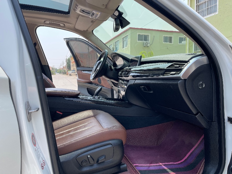 青岛14年宝马X57