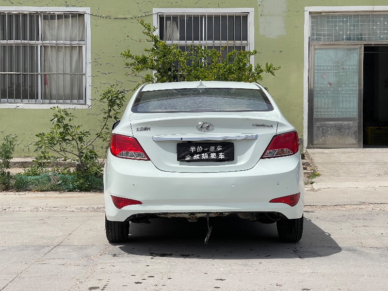 青岛15年现代瑞纳5