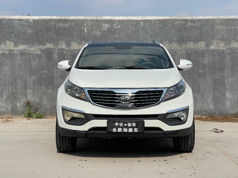 青岛13年起亚狮跑1